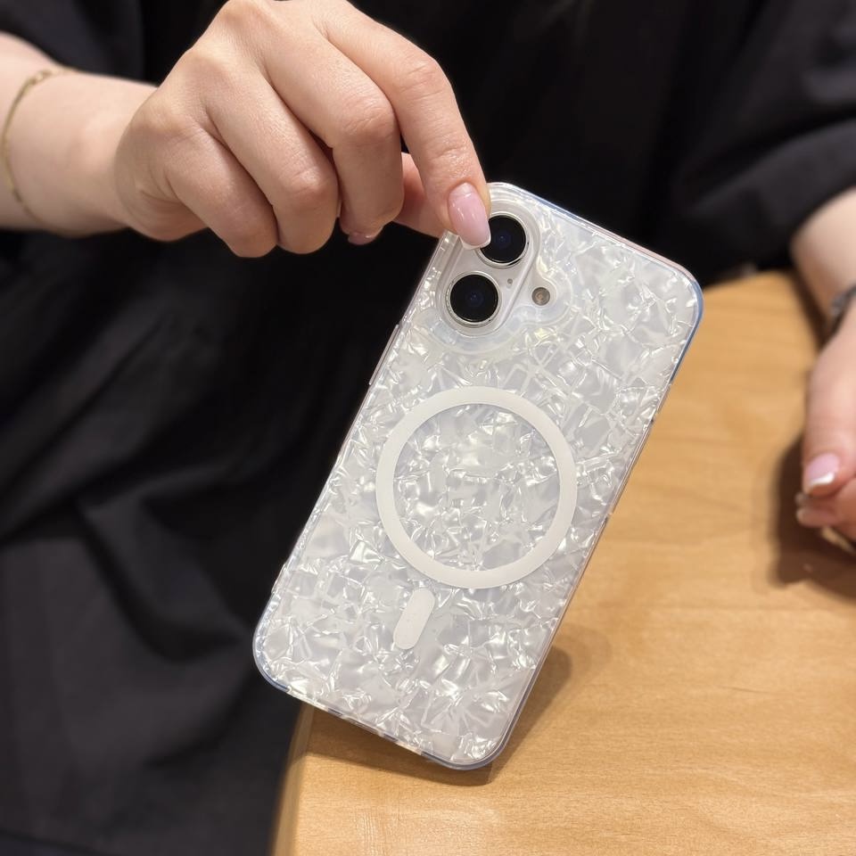 کاور مگ سیف صدفی مناسب برای گوشی موبایل iPhone 15 Pro