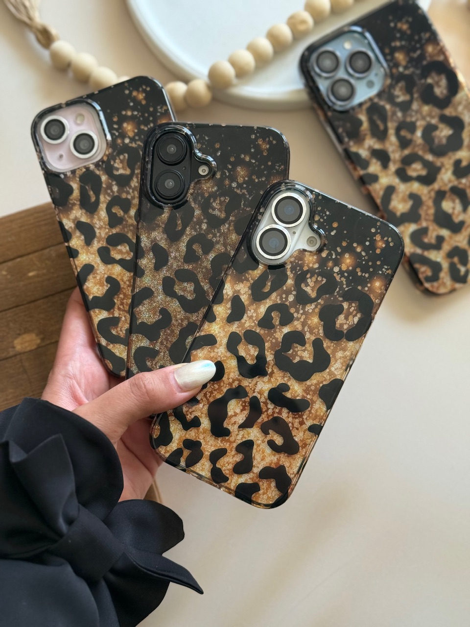 کاور شاینی گلیتر قاب Shiny leopard مناسب برای گوشی موبایل iPhone 15 Pro Max